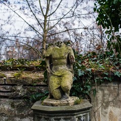 2015-03-28-0120-2-Exposure : Olsansky hrbitov, Praha, hrbitovy